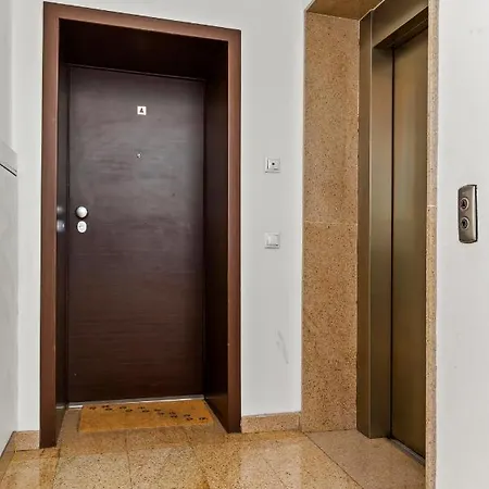 Apartment 125 Sqm Family Friendly With Kids *